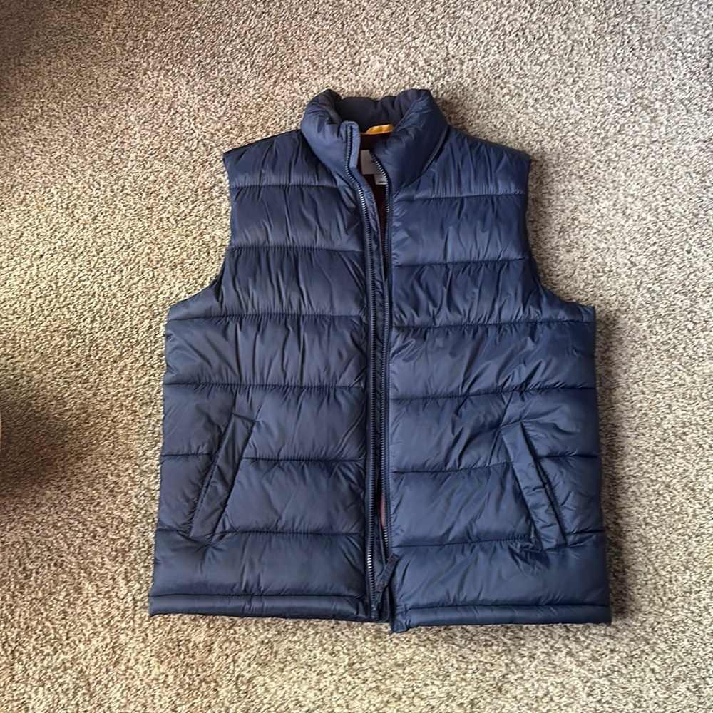 Like new - old navy puff vest - mens large
